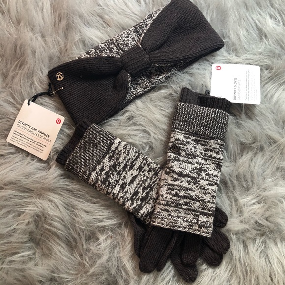 lululemon athletica Accessories - Lululemon Divinity Ear warmer and gloves set ❄️❄️